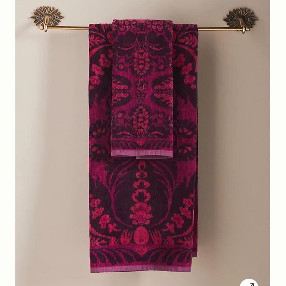 Tova Cotton Velour Towel Set (towel + hand towel) in Raspberry, Anthropologie